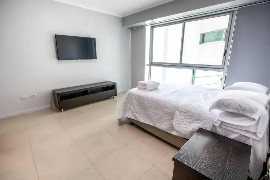 Suite Vista Al Rio Con Balcon En Puerto Santa Ana 瓜亚基尔